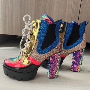 Cape Robin Nell Mermaid boots size